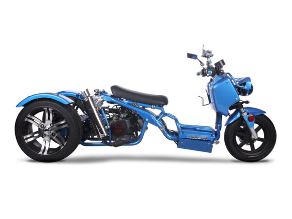 Blue Icebear Maddog Trike 50cc(PST50-19N)-Trike motorcycle isolated on a white background.