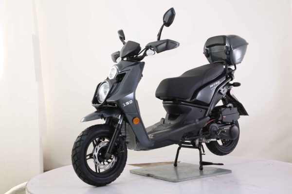 Vitacci Nitro 150cc Scooter, 4-Stroke, Single Cylinder, Air-Cooled, Aluminum Rims - Image 4