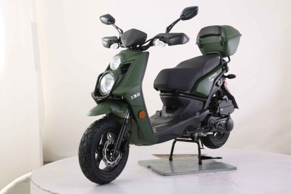 Vitacci Nitro 150cc Scooter, 4-Stroke, Single Cylinder, Air-Cooled, Aluminum Rims - Image 5