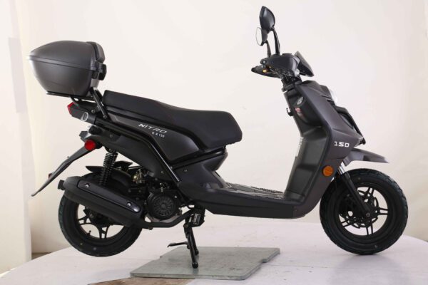 Vitacci Nitro 150cc Scooter, 4-Stroke, Single Cylinder, Air-Cooled, Aluminum Rims - Image 6