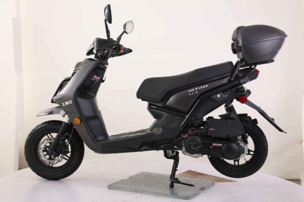 Vitacci Nitro 150cc Scooter, 4-Stroke, Single Cylinder, Air-Cooled, Aluminum Rims - Image 7
