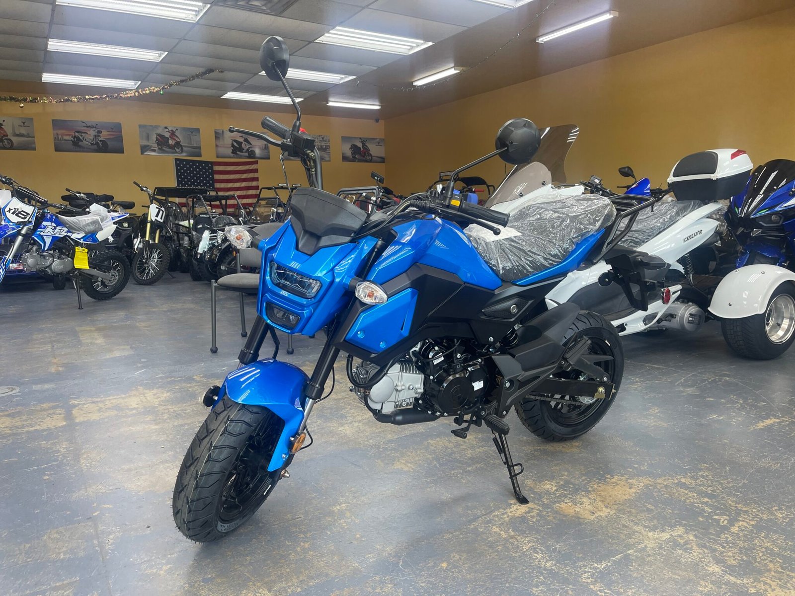 Boss Motor Vader 125 Street Bike | Shop 125cc Street Legal Bike