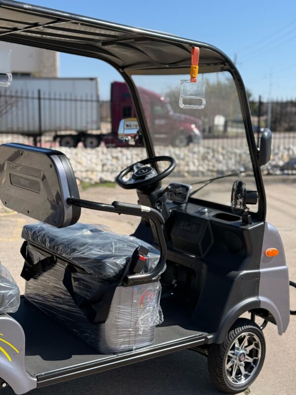 New Vitacci WOW 1200 Mini Golf Cart, Electric-Powered, Digital Display & Long-Lasting Lithium Battery - Image 9