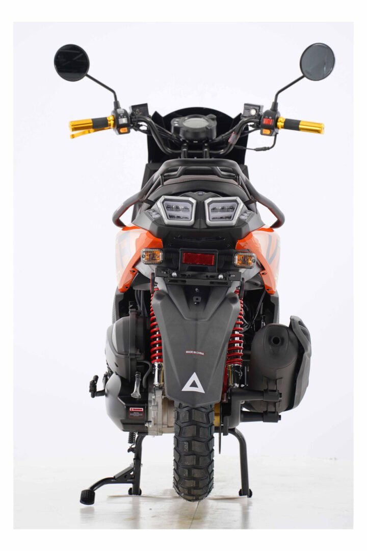 New Vitacci VTR FIGHTER PRO 200 Scooter, 169cc Carbureted 4-Stroke Single-Cylinder Engine, Air-Cooled, 12-Inch Alloy Rims - Image 12