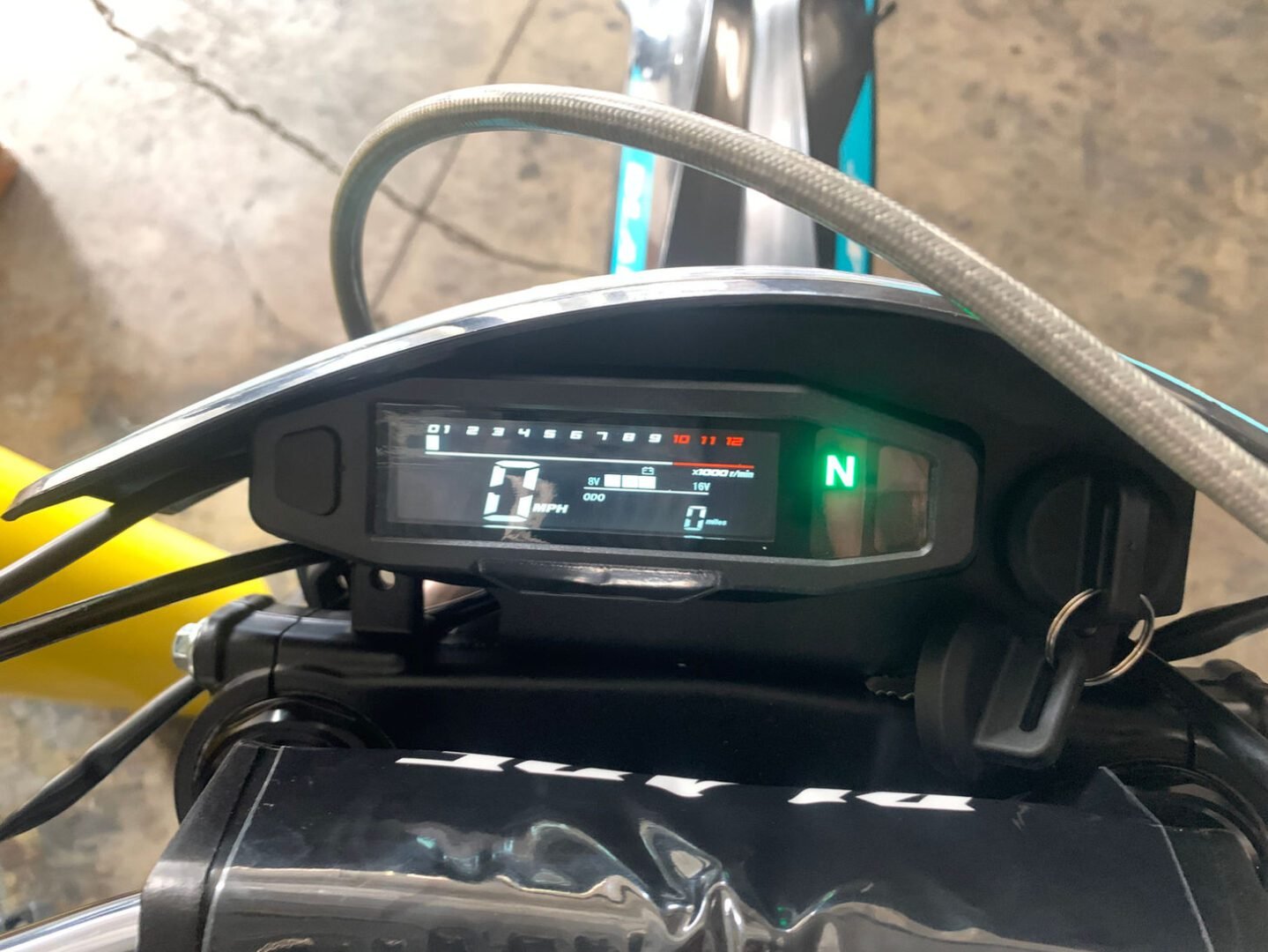 RPS Blade 250CC Dirt Bike, 5-Speed Manual Transmission, 4-Stroke Single-Cylinder Engine, Air-Cooled, Dual Electric & Kick Start, Hydraulic Disc Brakes - Image 23