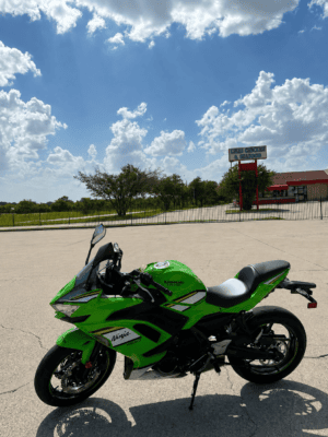 2025 KAWASAKI EX650PSFAL NINJA 650 ABS (In Store) - Image 4