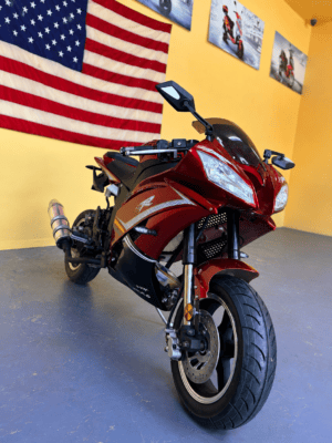 Alternative view of CRT Wasp 200 (In Store)