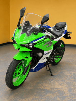2024 KAWASAKI EX500JRFBL NINJA 500 SE 40TH ANNIVERSARY (IN STORE) - Image 4