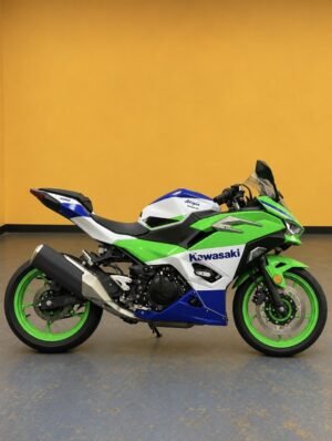 Alternative view of 2024 KAWASAKI EX500JRFBL NINJA 500 SE 40TH ANNIVERSARY (IN STORE)