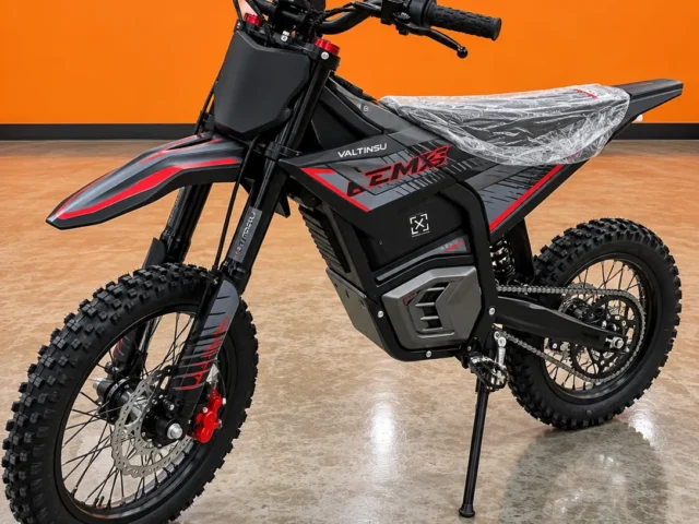 Valtinsu EM-5 Electric Dirt Bike (In Store)